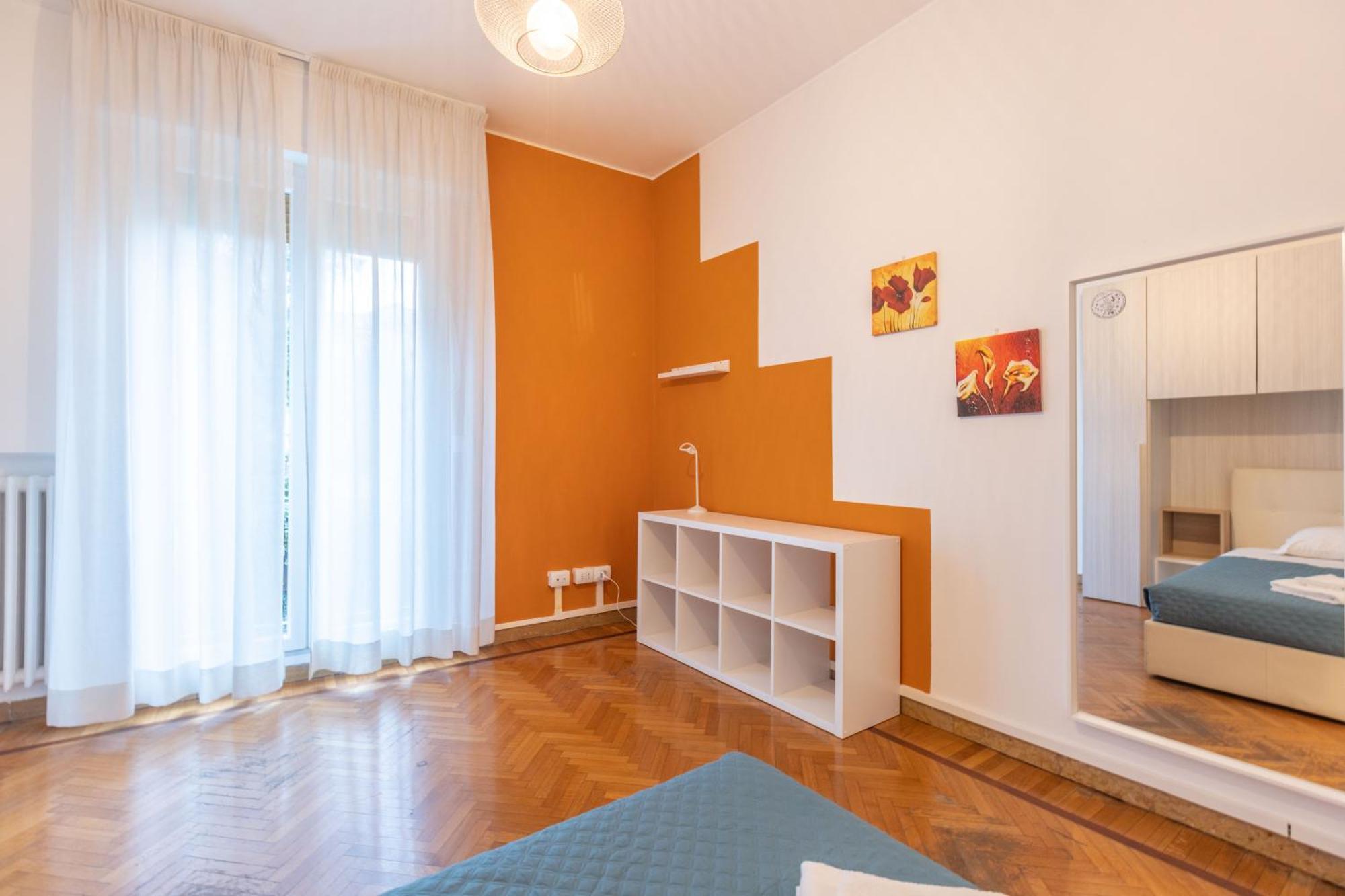 La Finestra Sul Centro, Bologna By Short Holidays Экстерьер фото